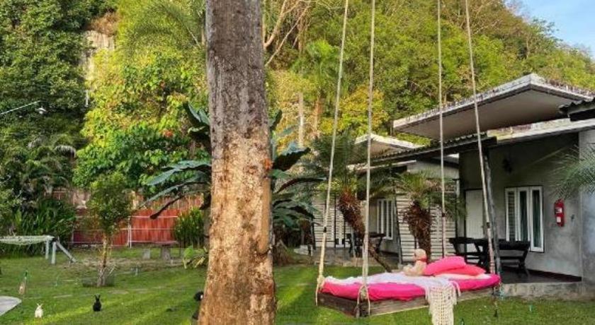 V Valley Resort Satun Exterior photo